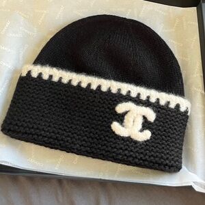 CHANEL Black and White Knit Hat